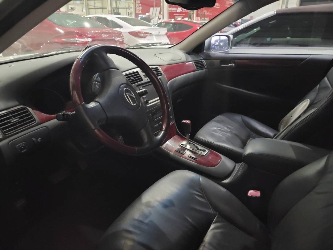 2004 LEXUS ES 330 — 258426 KM — Lot 40023015 — Main - Marhaba Auctions Used Cars - Image 6