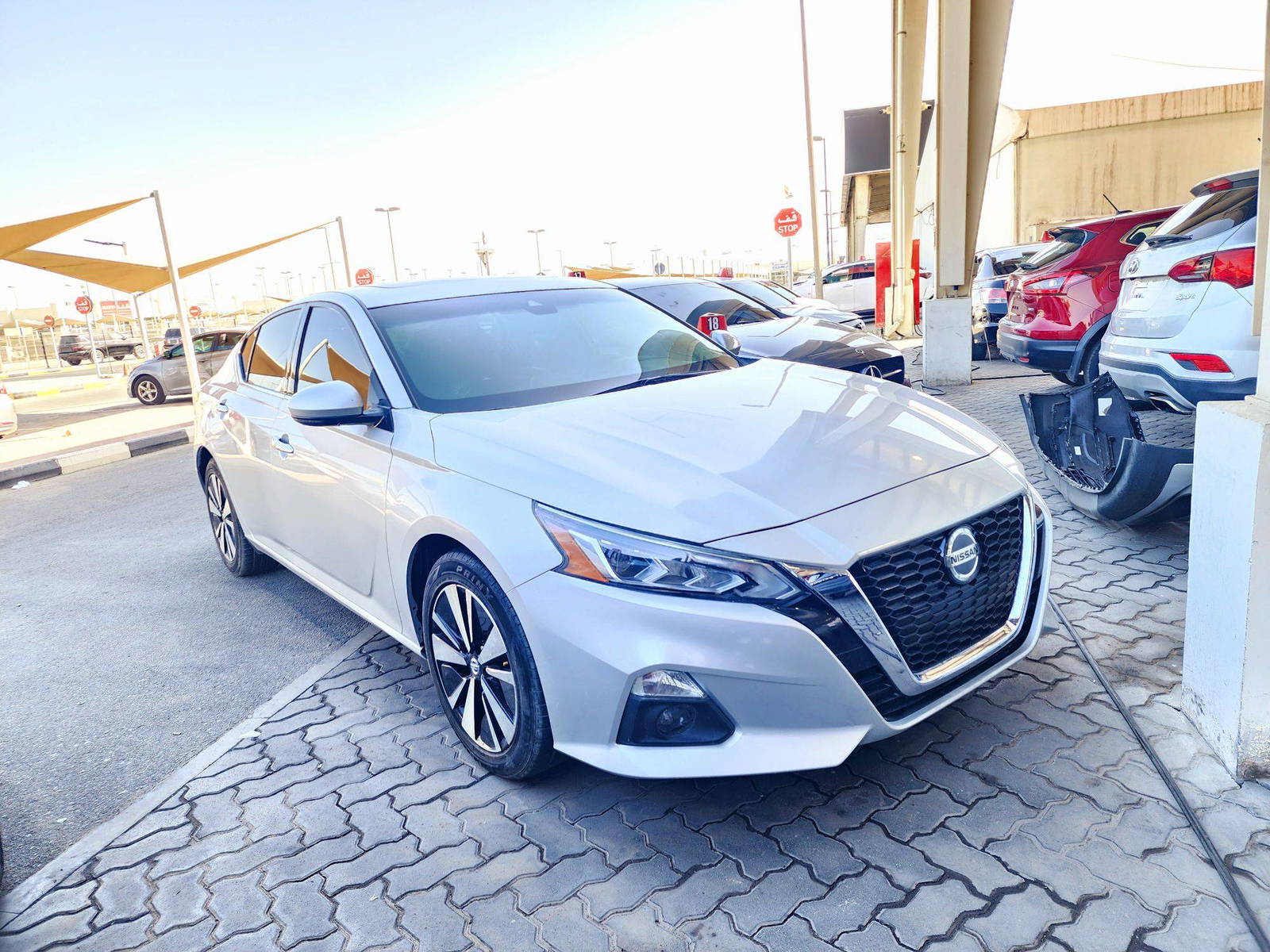 2019 NISSAN ALTIMA — 131122 KM — Lot 7KC186543 — Souq - Marhaba Auctions Used Cars - Image 4
