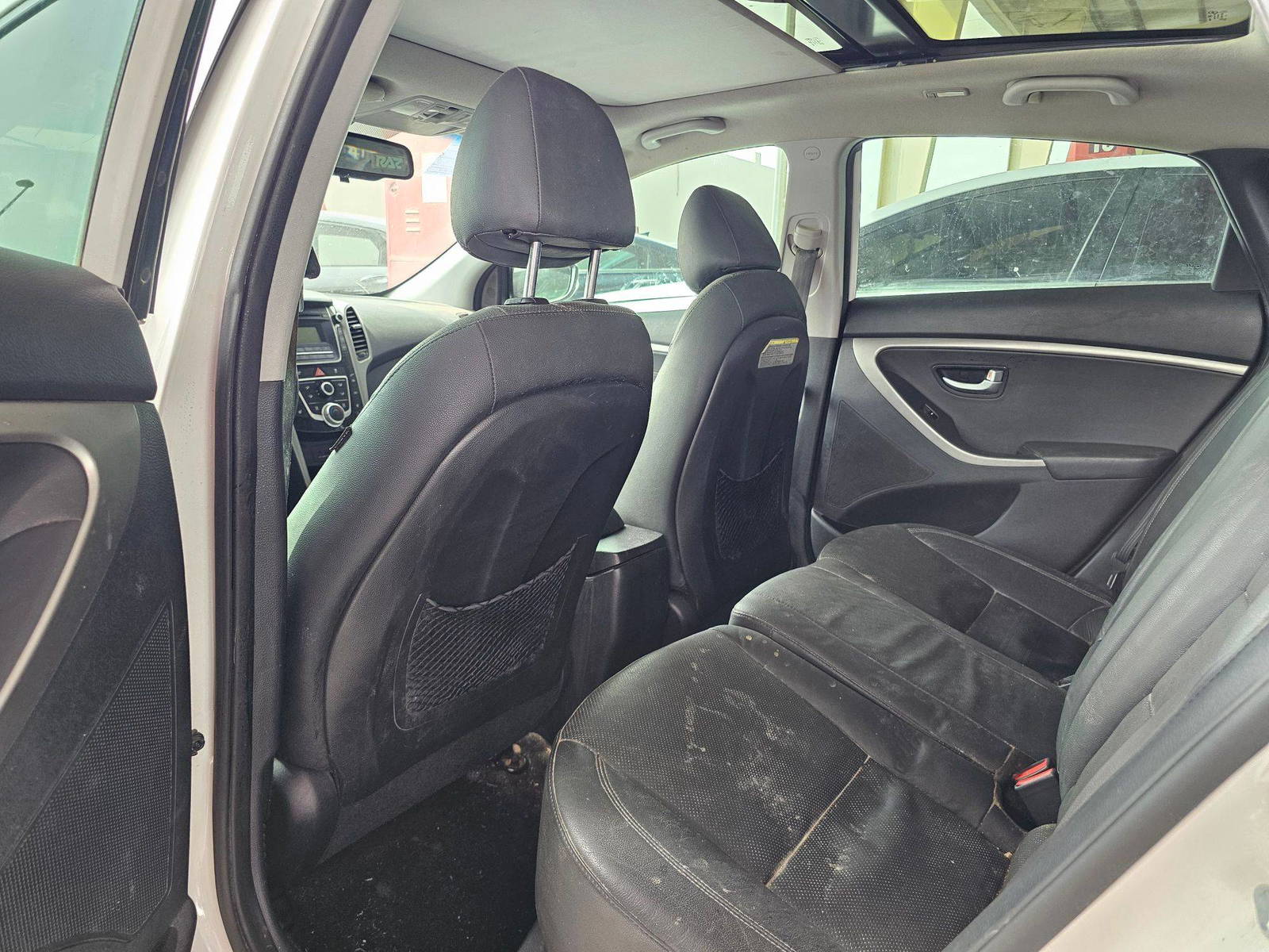 2013 HYUNDAI ELANTRA GT — 181831 Miles — Lot XDU094315 — Ind. 12 - Marhaba Auctions Used Cars - Image 6