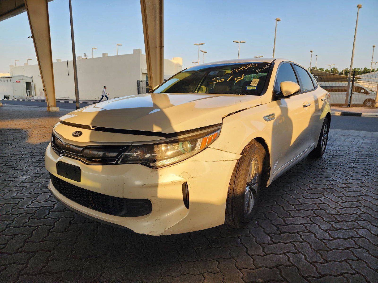 2017 KIA OPTIMA — 152391 Miles — Lot 6H5009091 — Souq - Marhaba Auctions Used Cars - Image 5