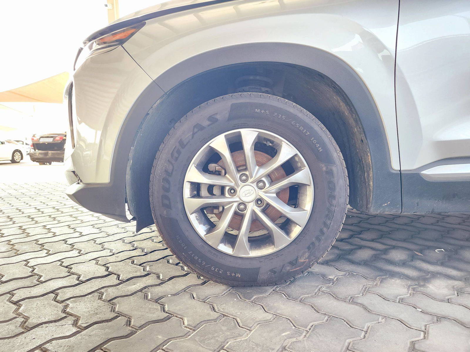 2019 HYUNDAI SANTA FE — 90965 Miles — Lot 68665324 — Souq - Marhaba Auctions Used Cars - Image 10