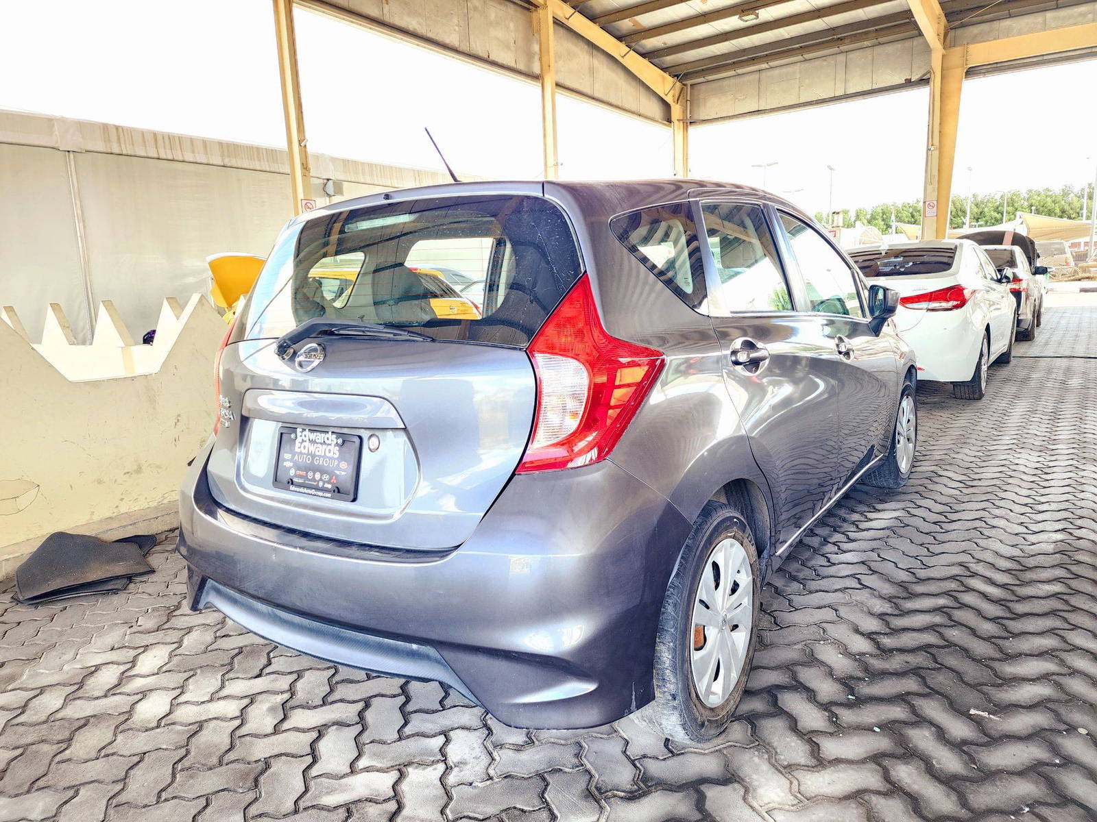 2017 NISSAN VERSA NOTE — 101126 Miles — Lot 55491914 — Souq - Marhaba Auctions Used Cars - Image 3