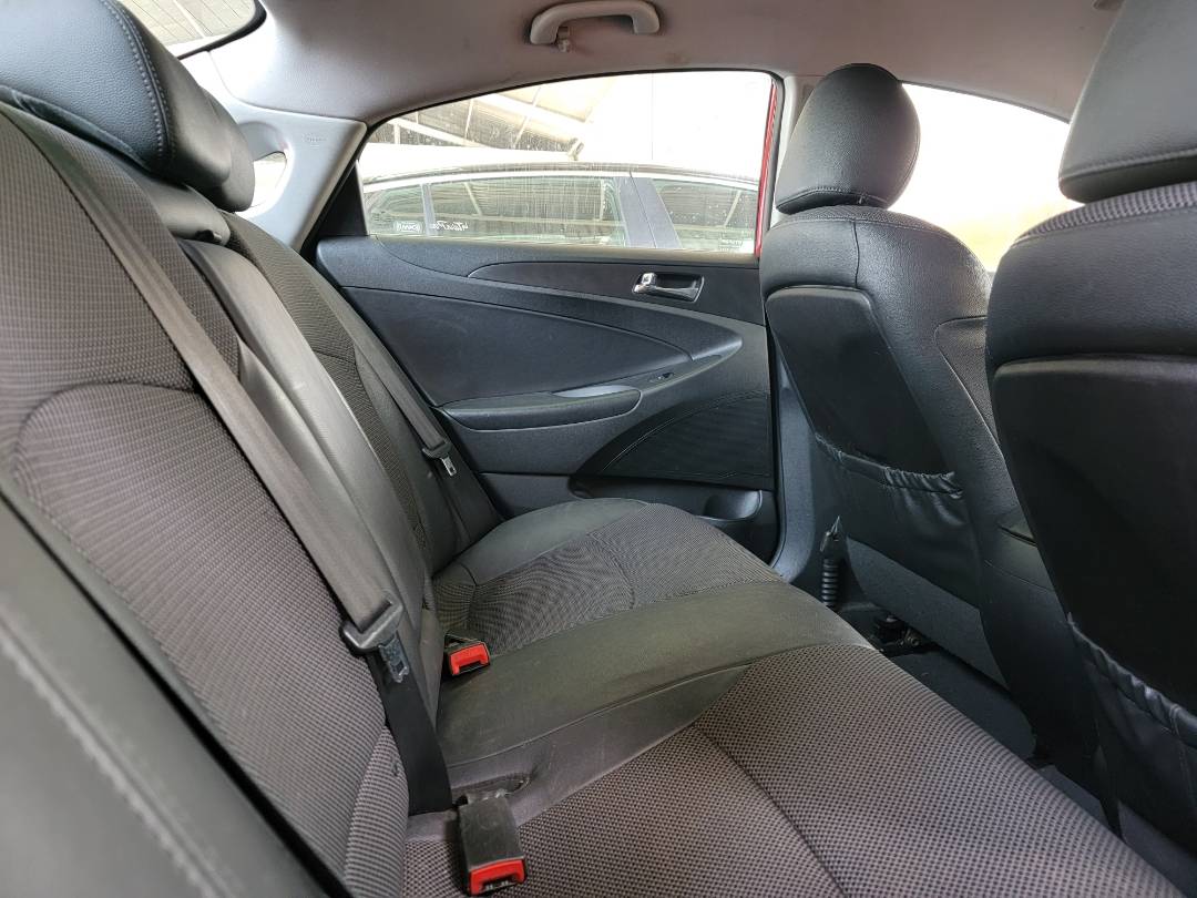 2012 HYUNDAI SONATA — 176215 Miles — Lot 36822844 - Marhaba Auctions Used Cars - Image 5