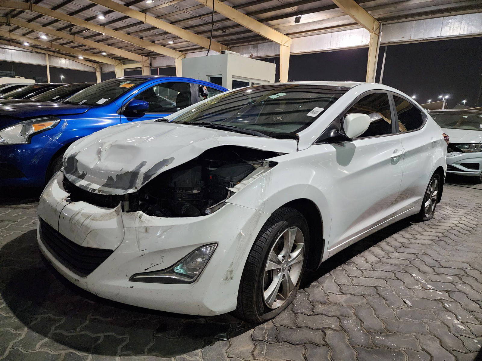 2016 HYUNDAI ELANTRA — 186838 Miles — Lot 83716 — Souq - Marhaba Auctions Used Cars - Image 5