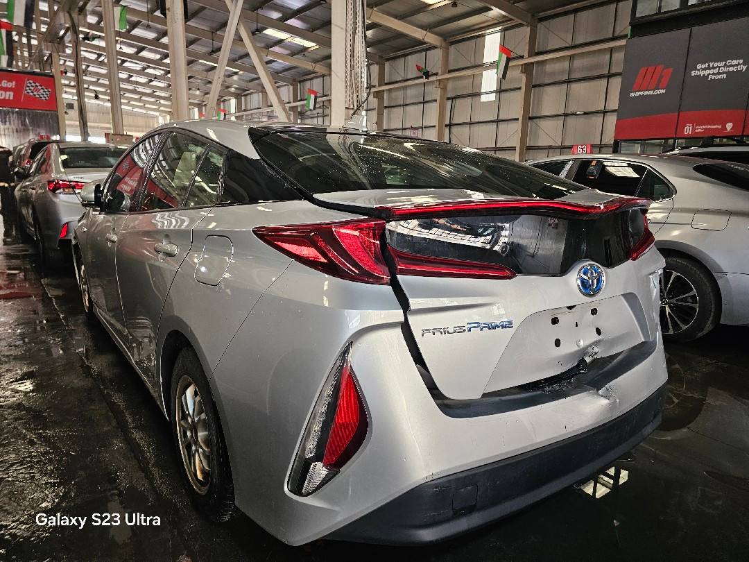 TOYOTA PRIUS PRIME