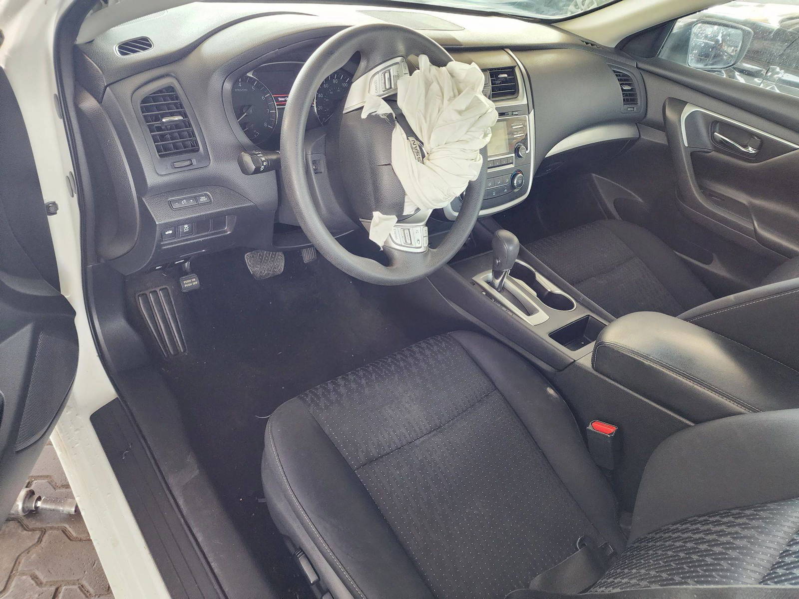2016 NISSAN ALTIMA — 90034 Miles — Lot 68600403 - Marhaba Auctions Used Cars - Image 6