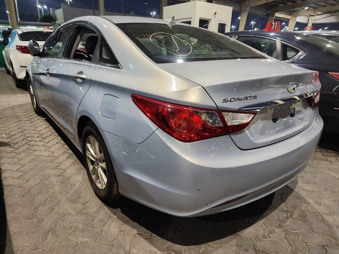 2012 HYUNDAI SONATA — 153148 Miles — Lot 41712914 — Souq - Marhaba Auctions Used Cars - Image 9