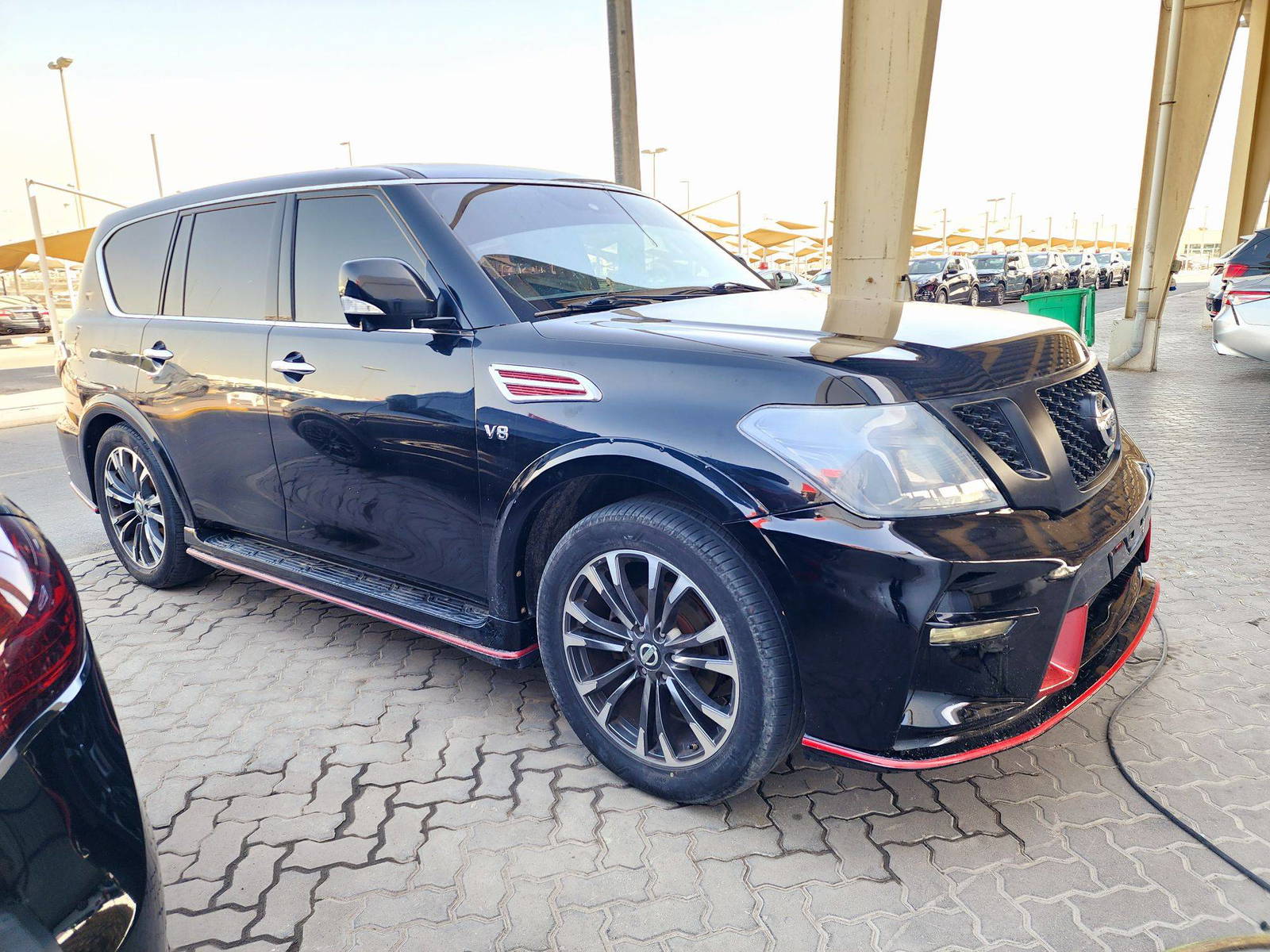2017 NISSAN ARMADA — 176229 KM — Lot 8H9002207 — Souq - Marhaba Auctions Used Cars - Image 4
