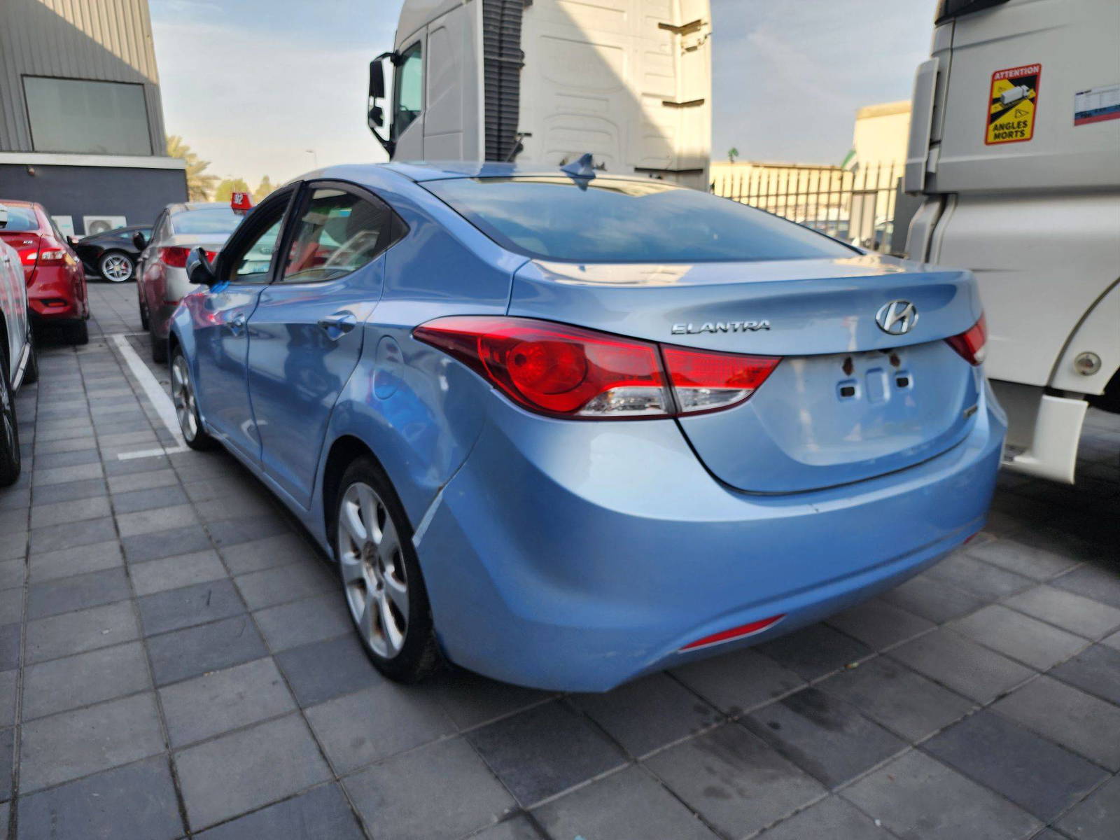 2013 HYUNDAI ELANTRA — 142559 Miles — Lot 3404957 — Al Quoz - Marhaba Auctions Used Cars - Image 3