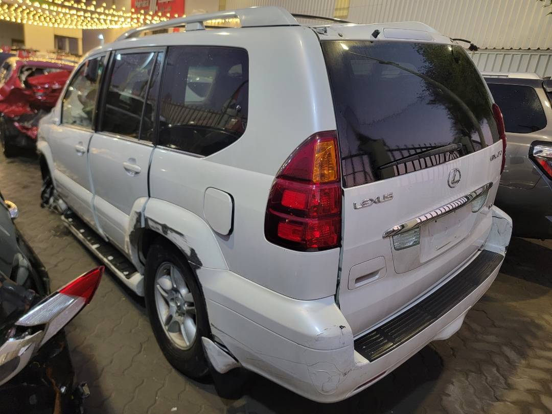 2005 LEXUS GX 470 — 215336 Miles — Lot 087389 - Marhaba Auctions Used Cars - Image 3