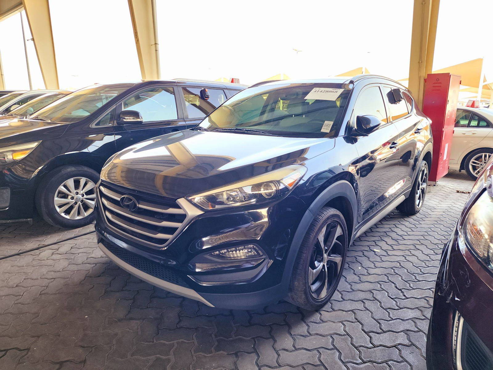 2017 HYUNDAI TUCSON — 119589 Miles — Lot XHU573758 — Souq - Marhaba Auctions Used Cars - Image 5