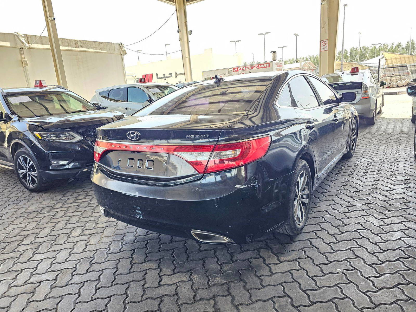 HYUNDAI GRANDEUR 2011 - Marhaba Auction Used Cars - Image 5