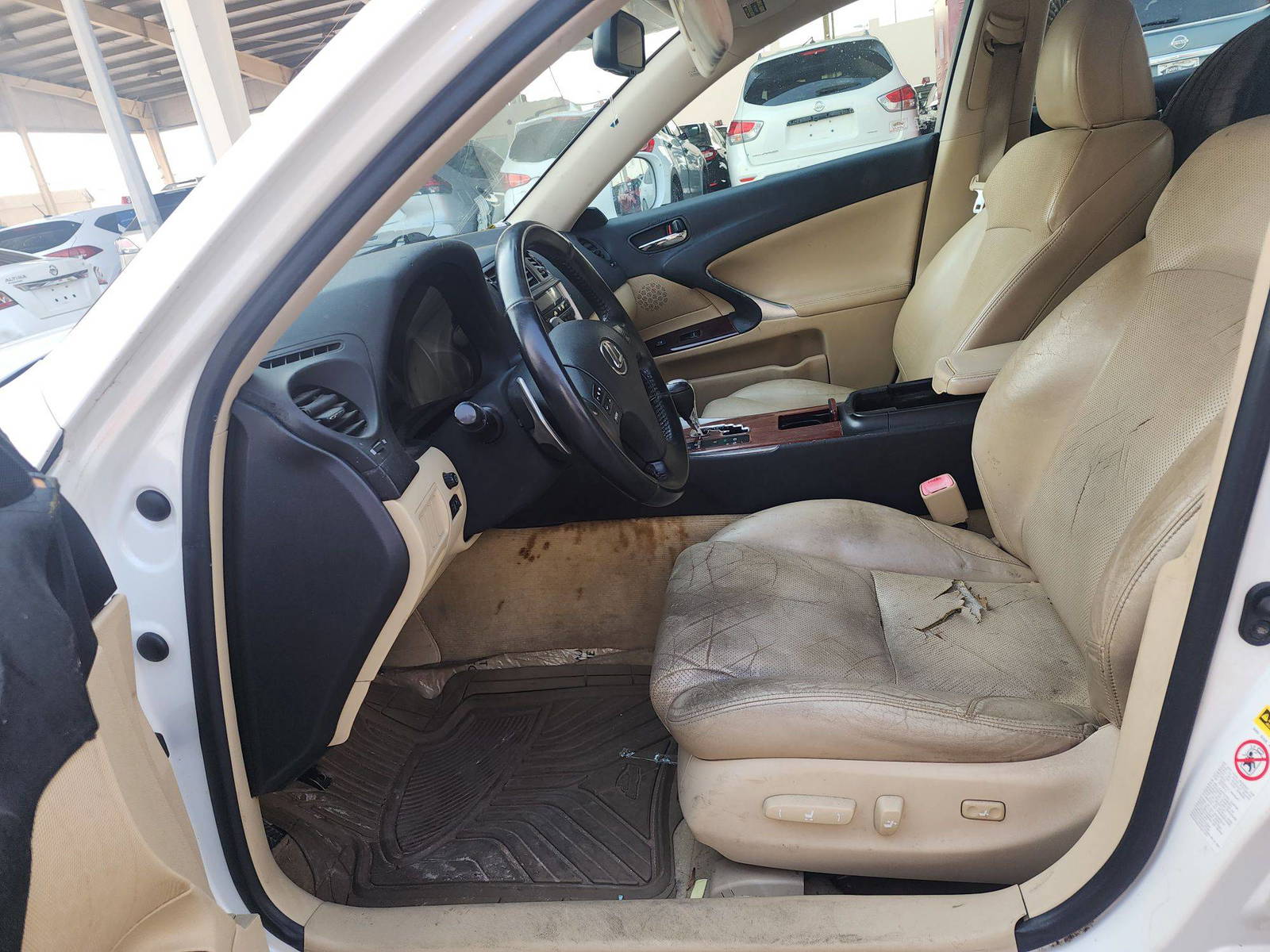 2007 LEXUS IS 250 — 227950 Miles — Lot 42882 — Souq - Marhaba Auctions Used Cars - Image 7