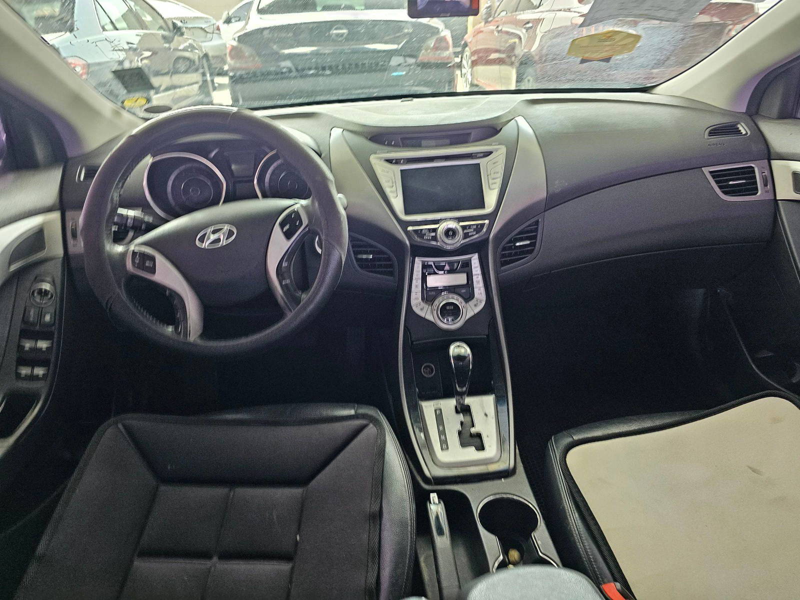 2012 HYUNDAI AVANTE — 226271 KM — Lot 242595 — Main - Marhaba Auctions Used Cars - Image 7