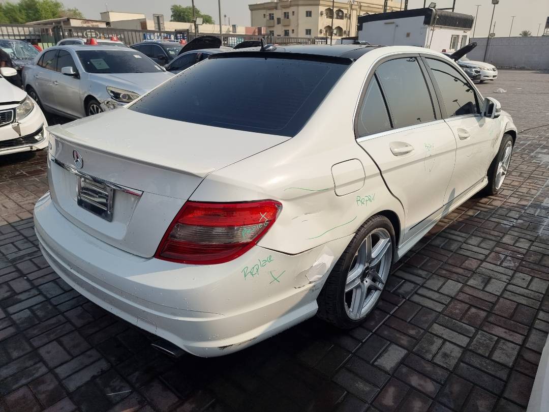 MERCEDES BENZ C300 2011 - Marhaba Auction Used Cars - Image 4