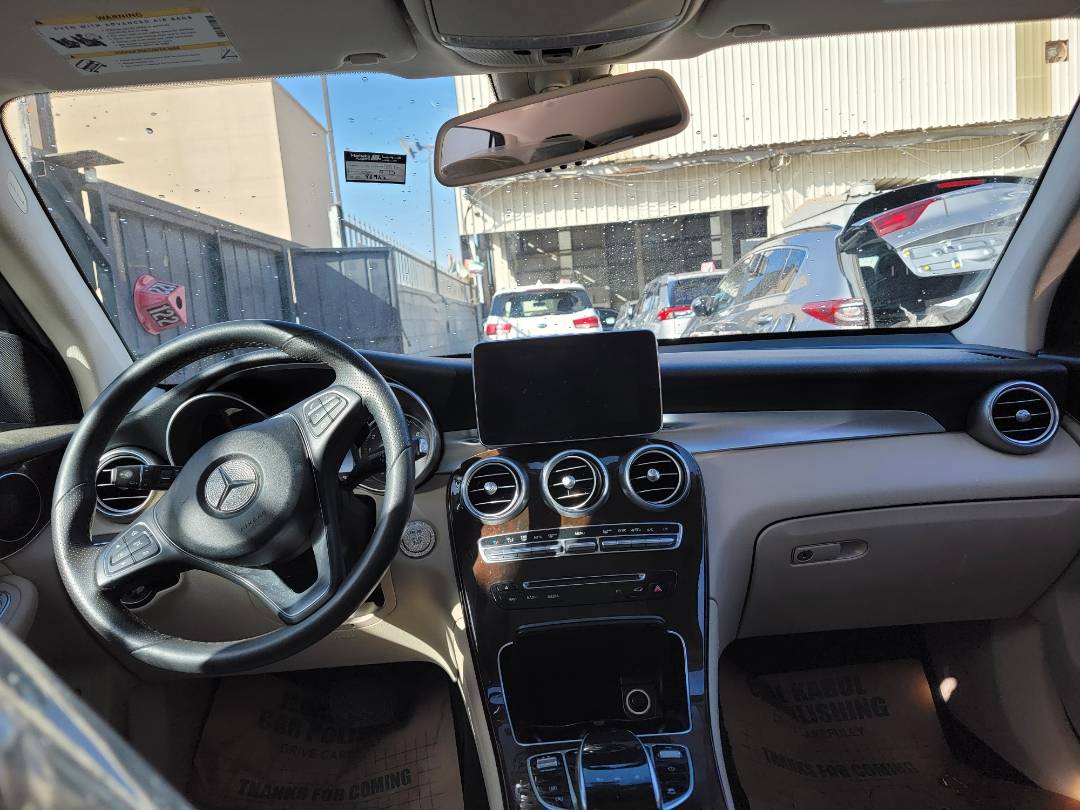 2018 MERCEDES BENZ GLC-300 — 96961 Miles — Lot B9JV050641 — Main - Marhaba Auctions Used Cars - Image 8