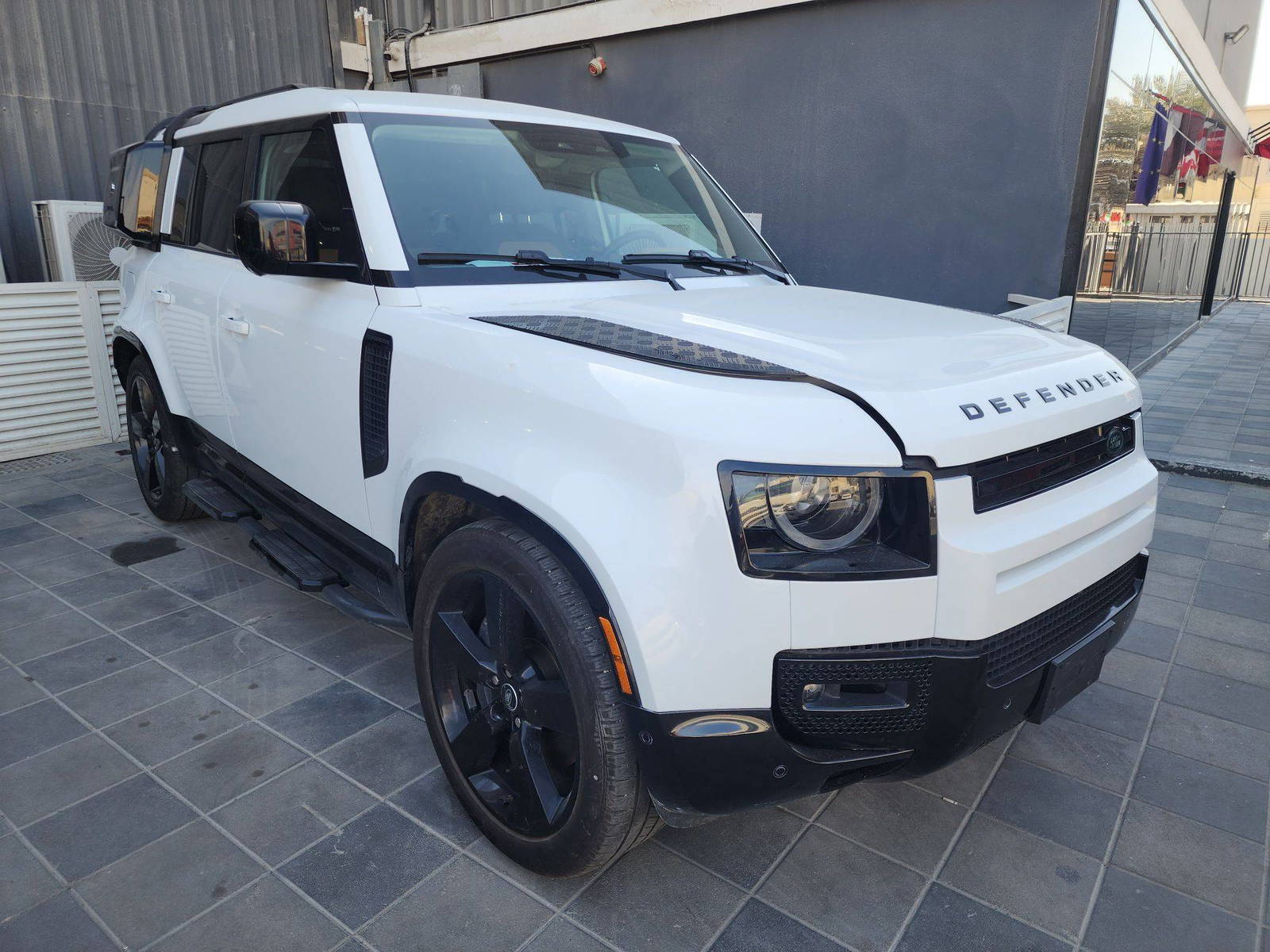 LAND ROVER DEFENDER 110 X 2024 - Marhaba Auction Used Cars - Image 3
