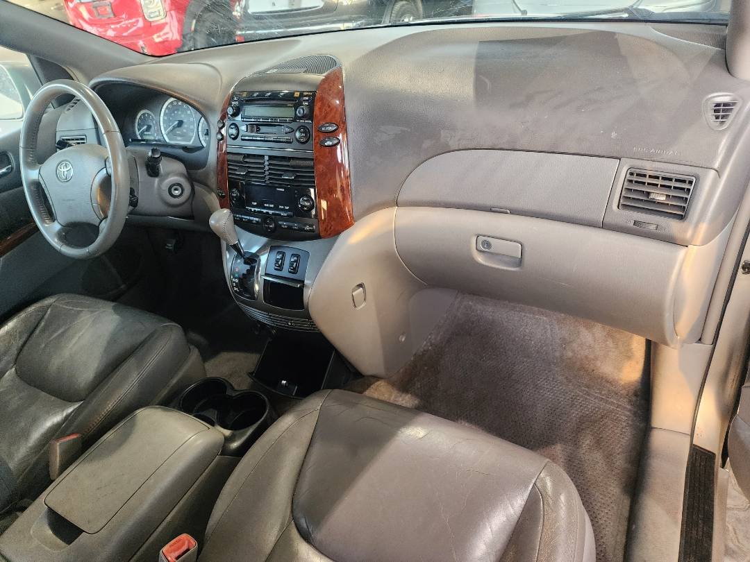 2005 TOYOTA SIENNA — 212576 Miles — Lot 38528297 - Marhaba Auctions Used Cars - Image 7