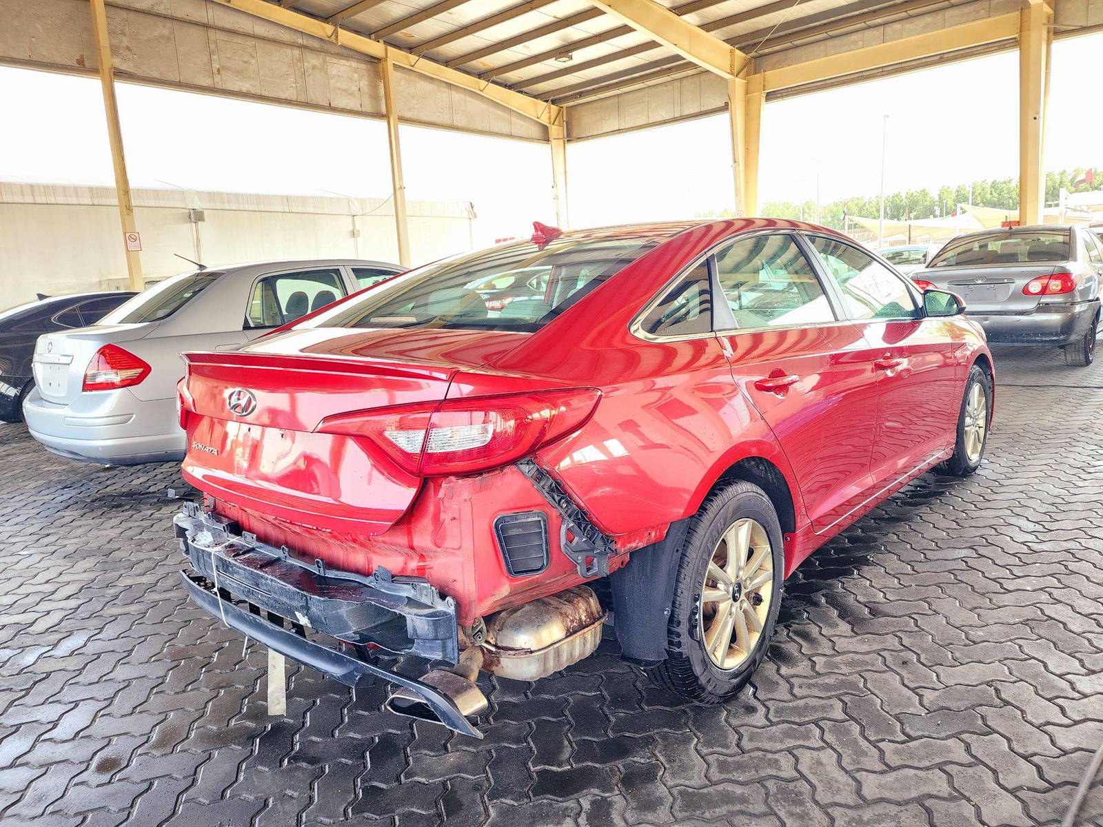 2017 HYUNDAI SONATA — 115570 Miles — Lot 215487 — Souq - Marhaba Auctions Used Cars - Image 5