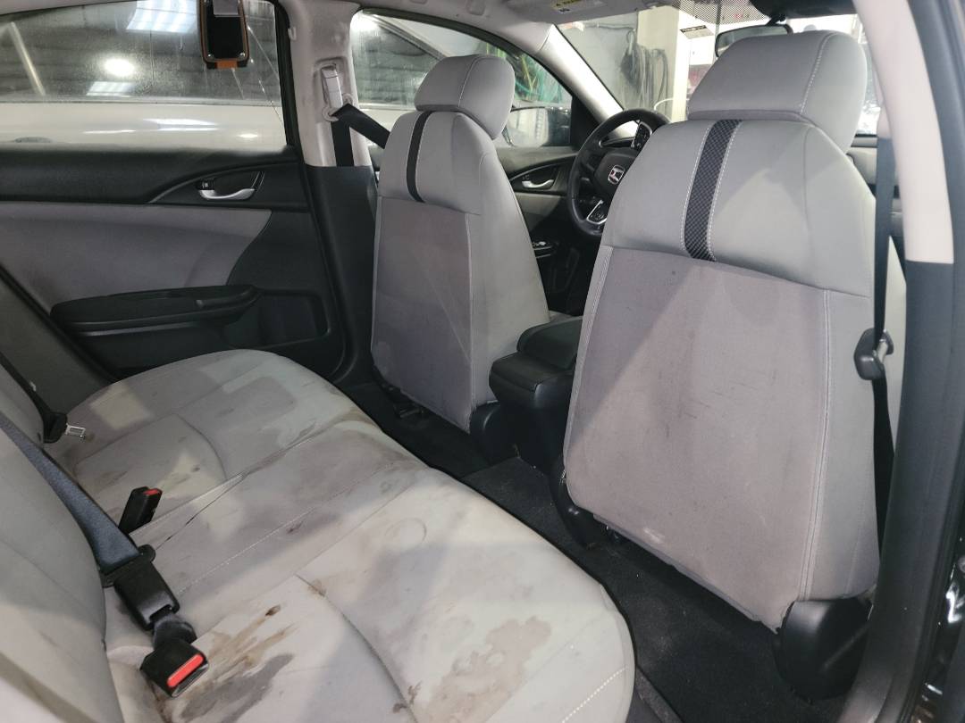 2019 HONDA CIVIC — 197544 Miles — Lot 63802873 - Marhaba Auctions Used Cars - Image 5