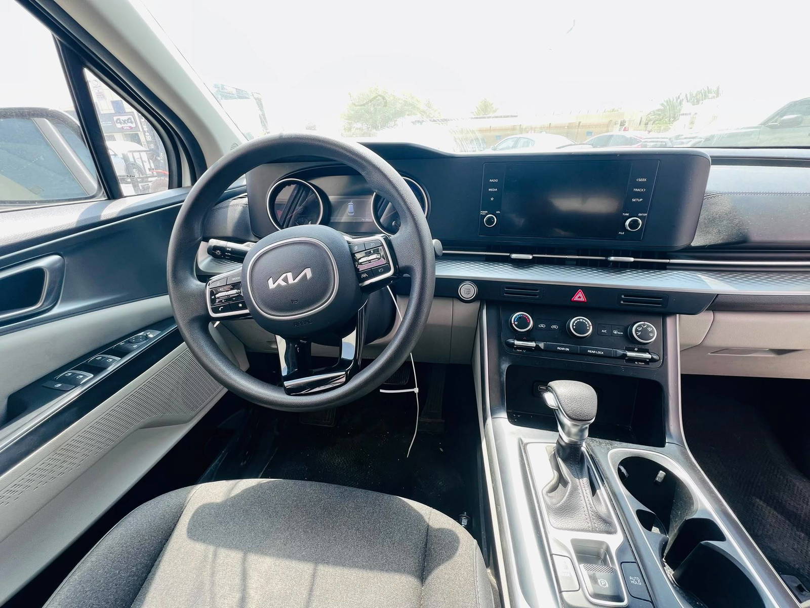 2023 KIA CARNIVAL LX — 79190 Miles — Lot 57145846 - Marhaba Auctions Used Cars - Image 14