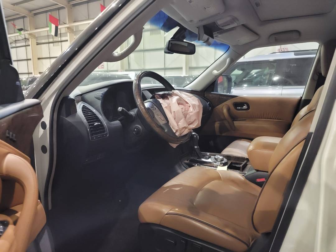 2016 INFINITI QX80 — 156399 KM — Lot 40450559 — Main - Marhaba Auctions Used Cars - Image 6