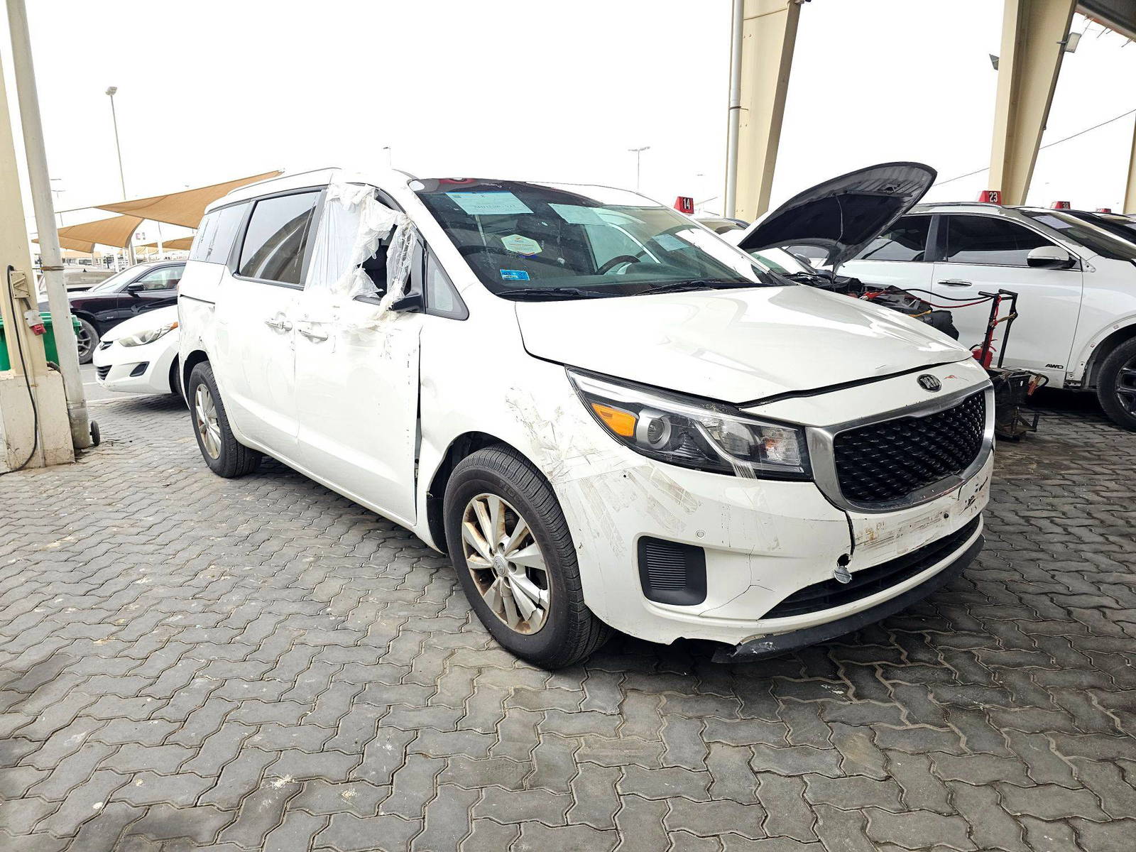 KIA SEDONA 2017 - Marhaba Auction Used Cars - Image 4
