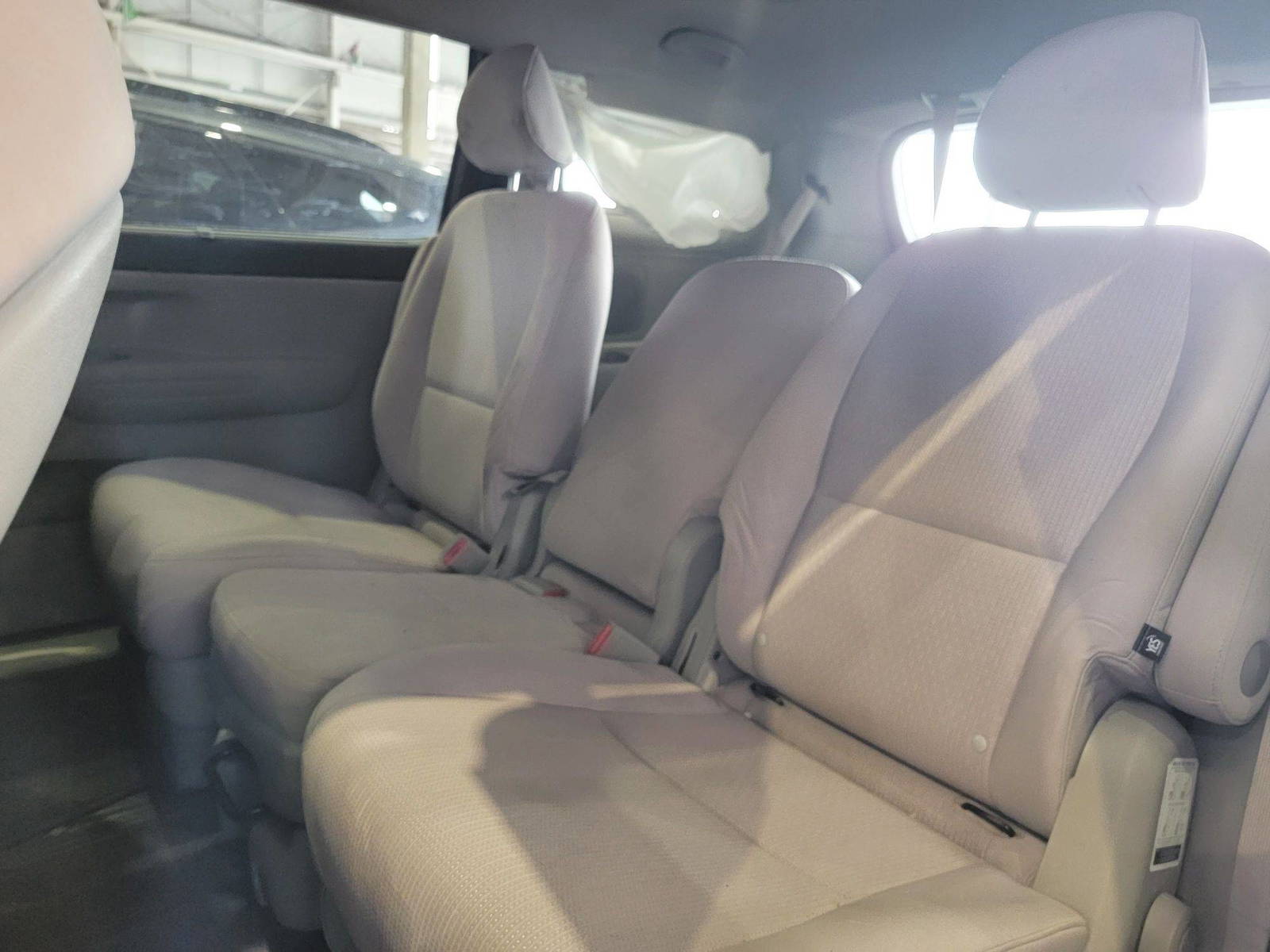 KIA SEDONA 2016 - Marhaba Auction Used Cars - Image 7