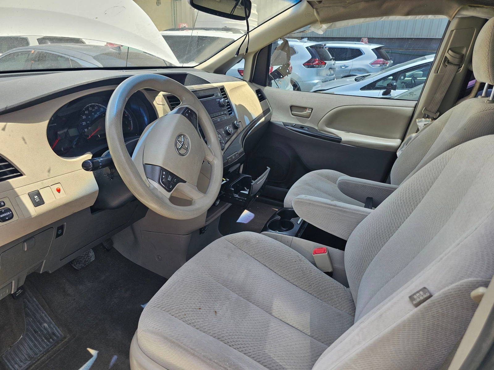 TOYOTA SIENNA 2012 - Marhaba Auction Used Cars - Image 6