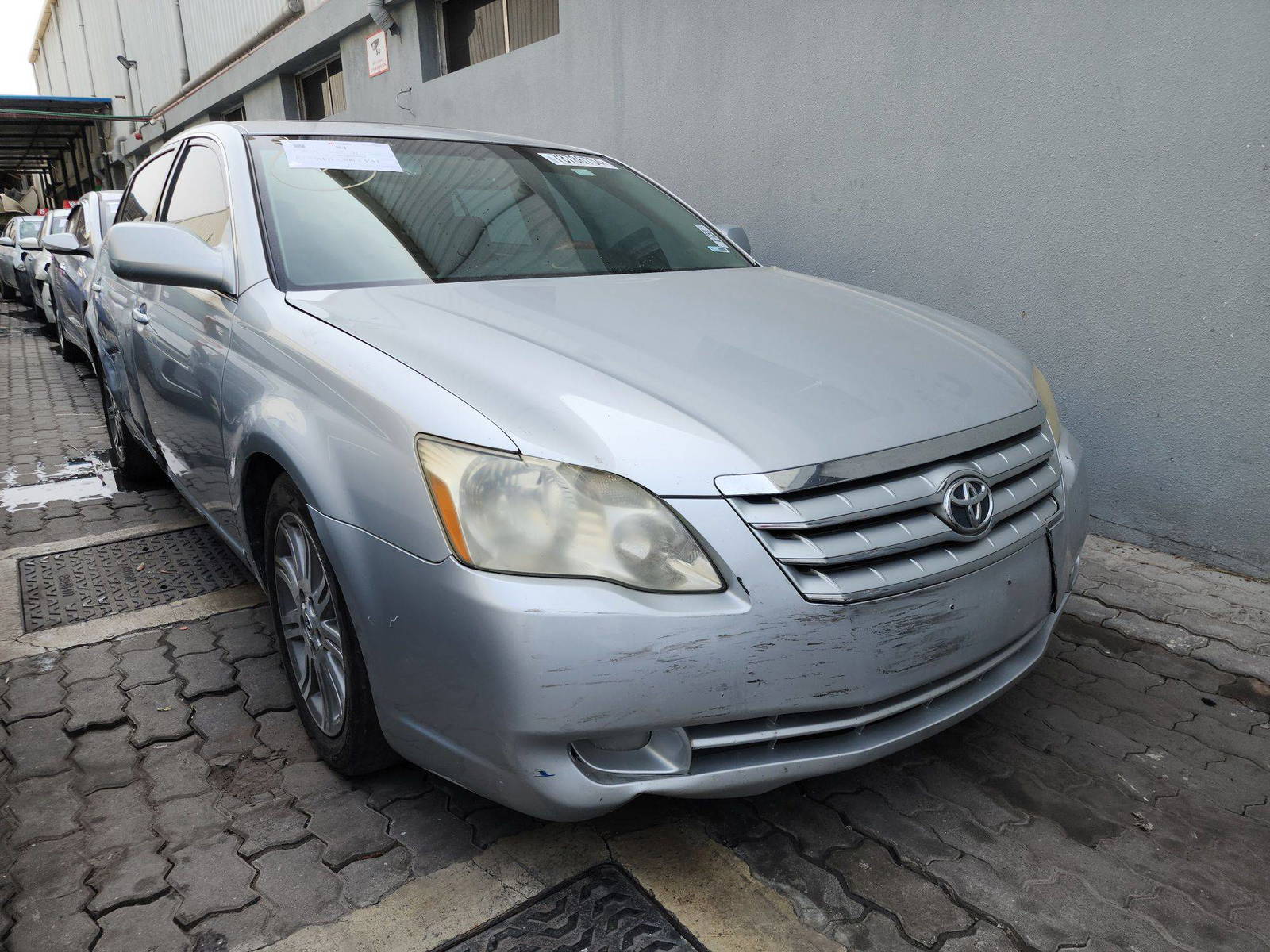 2005 TOYOTA AVALON — 187350 Miles — Lot 73786754 — Main - Marhaba Auctions Used Cars - Image 4