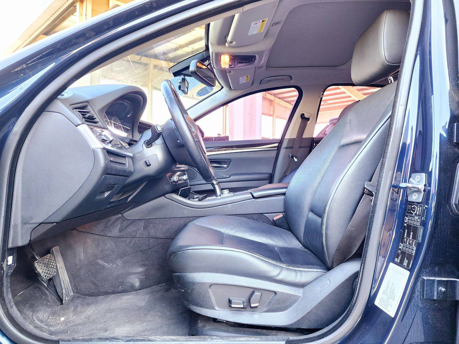 2011 BMW 528i — 200081 KM — Lot BC853877 — Souq - Marhaba Auctions Used Cars - Image 9
