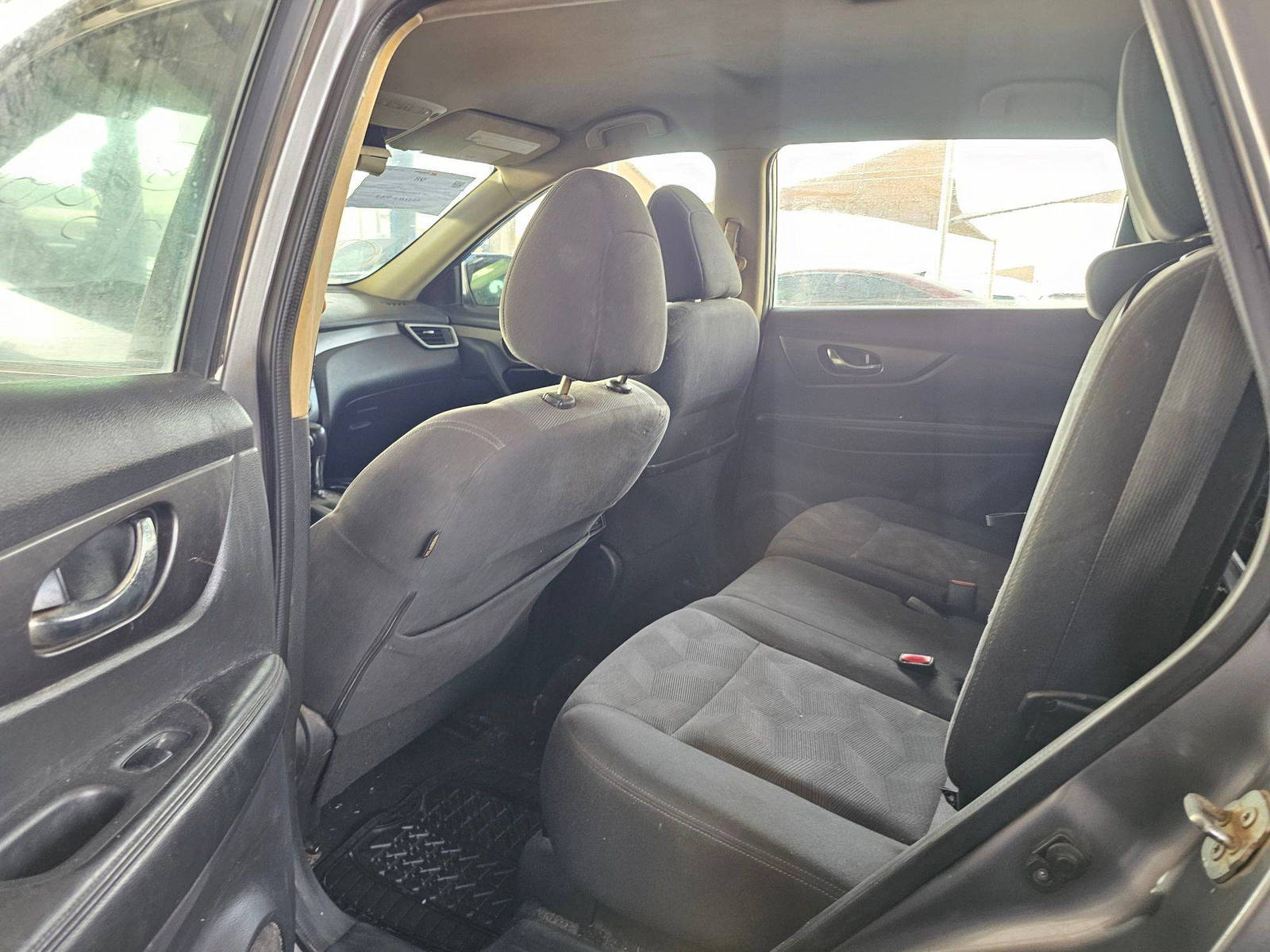 NISSAN ROGUE 2016 - Marhaba Auction Used Cars - Image 6