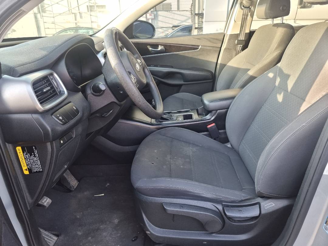 2018 KIA SORENTO — 118303 Miles — Lot 125487 — Main - Marhaba Auctions Used Cars - Image 6