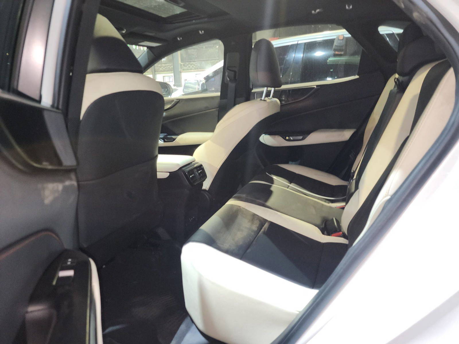 LEXUS NX 350 2022 - Marhaba Auction Used Cars - Image 10