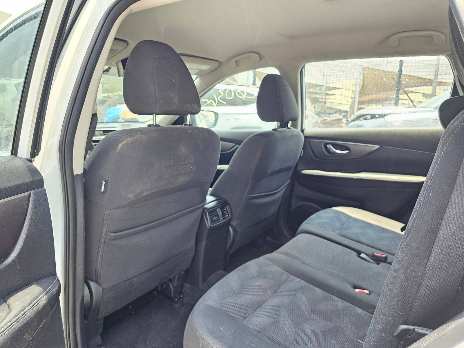 2016 NISSAN ROGUE — 178970 Miles — Lot 2GP703869 — Souq - Marhaba Auctions Used Cars - Image 6