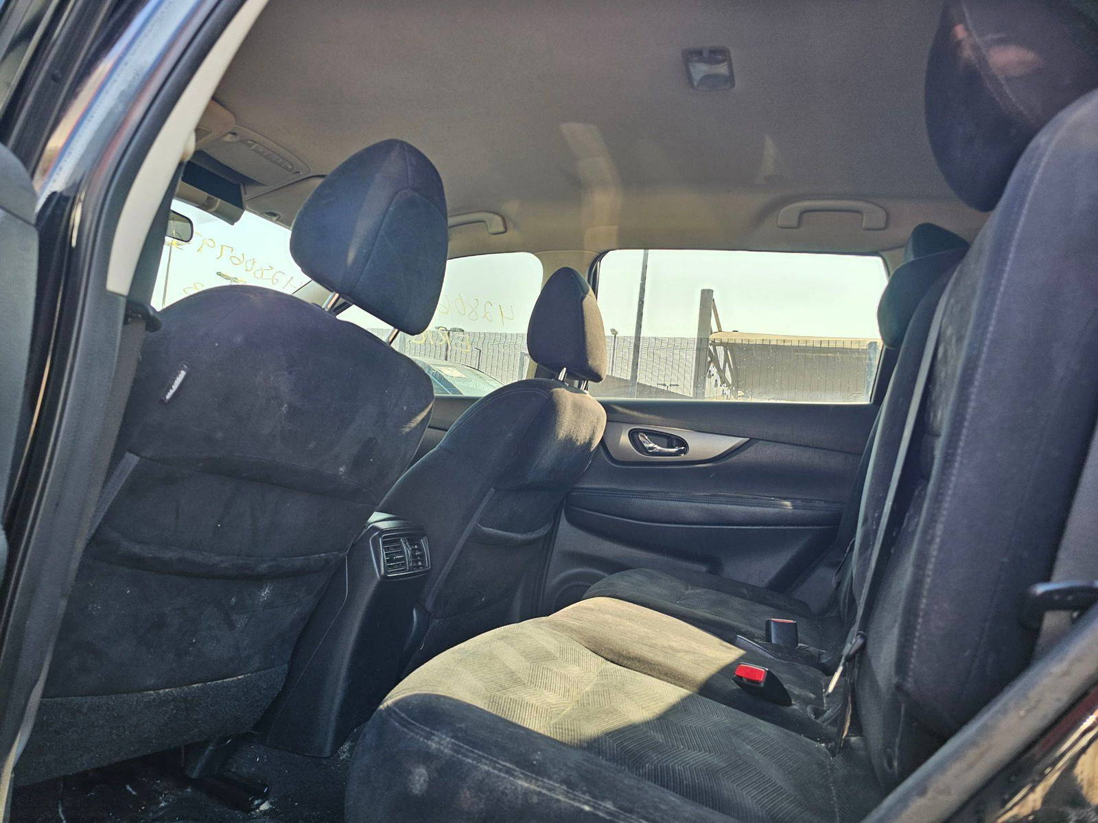 NISSAN ROGUE 2015 - Marhaba Auction Used Cars - Image 6