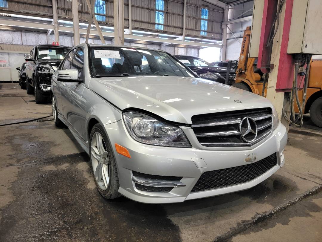 2014 MERCEDES BENZ C300 — 146803 Miles — Lot 3373182 — Main - Marhaba Auctions Used Cars - Image 4