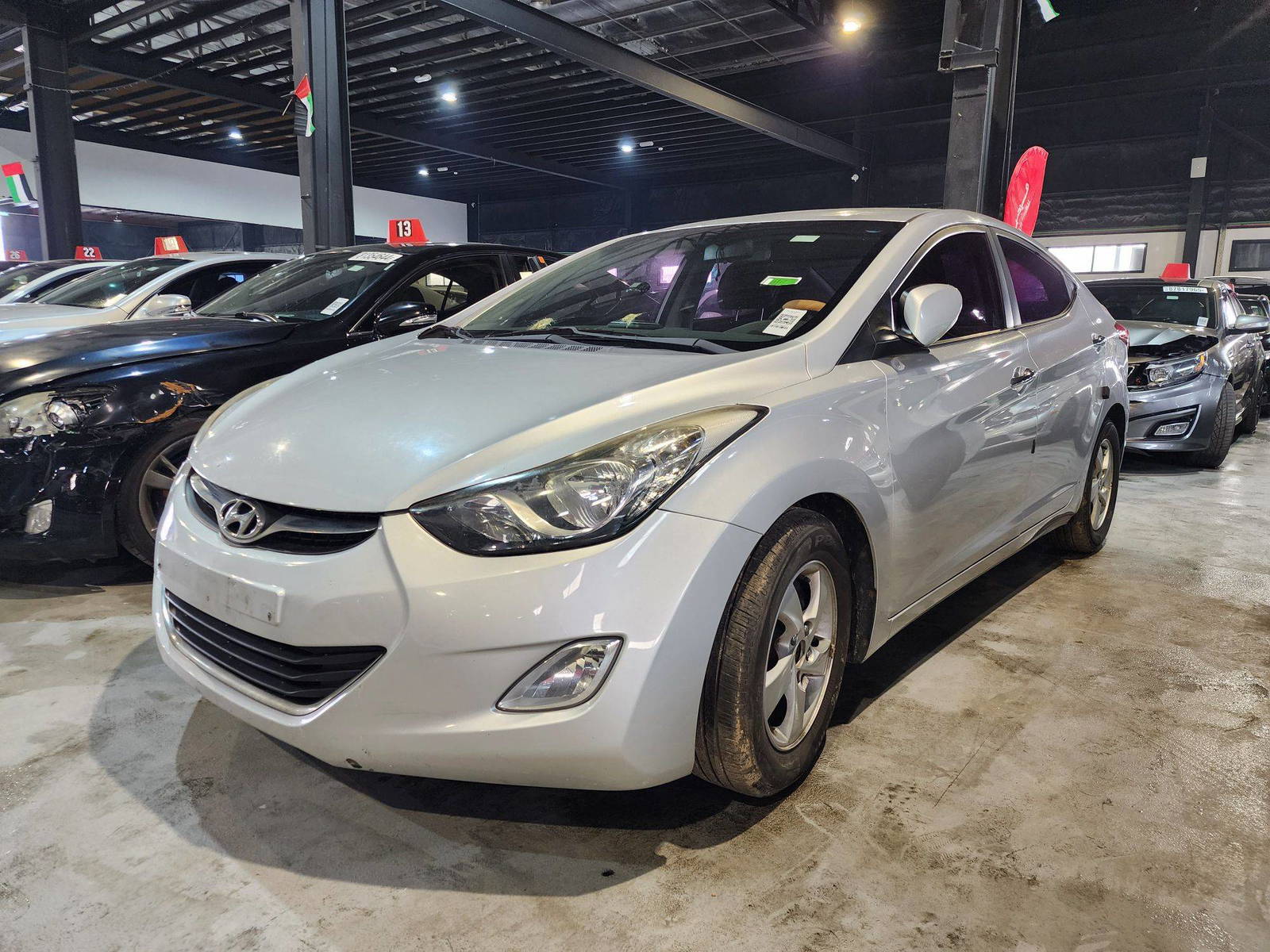 2011 HYUNDAI AVANTE — 184166 KM — Lot 004126 — Al Quoz - Marhaba Auctions Used Cars - Image 6