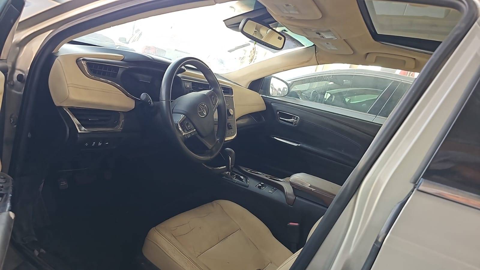 2018 TOYOTA AVALON — 73419 Miles — Lot 1JU272422 — Souq - Marhaba Auctions Used Cars - Image 9