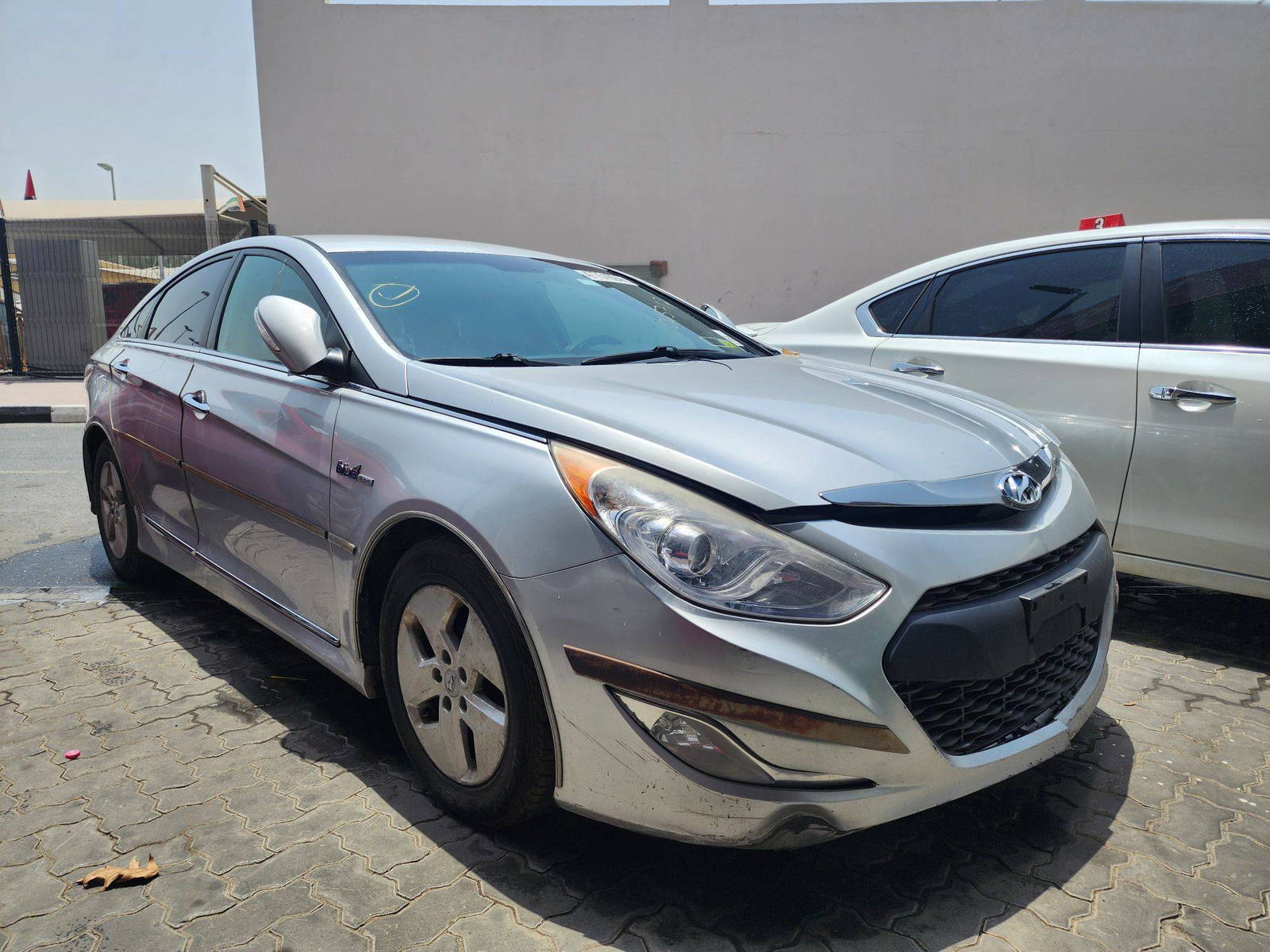 2012 HYUNDAI SONATA — 175772 Miles — Lot 47751624 — Souq - Marhaba Auctions Used Cars - Image 4