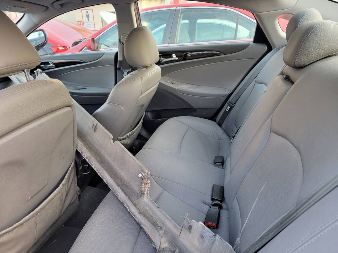 2012 HYUNDAI SONATA — 166945 Miles — Lot 68491563 - Marhaba Auctions Used Cars - Image 5