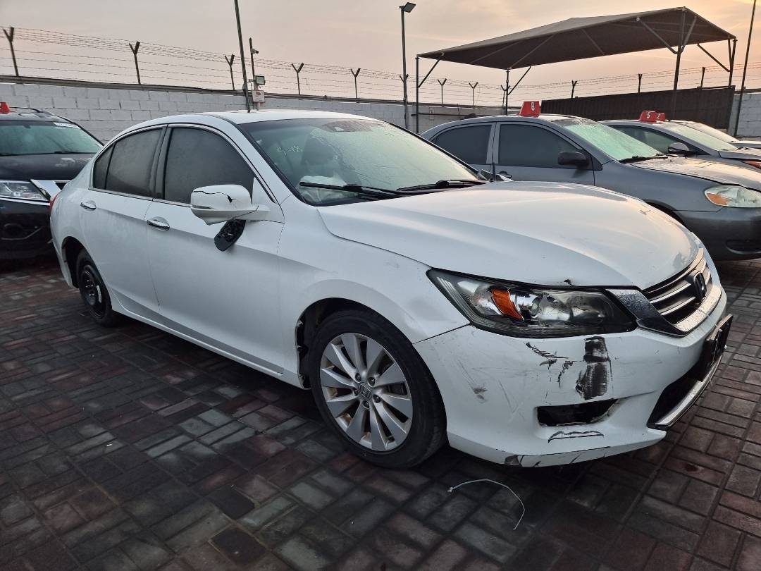 2013 HONDA ACCORD — 170742 Miles — Lot 40207925 — Ind. 12 - Marhaba Auctions Used Cars - Image 4
