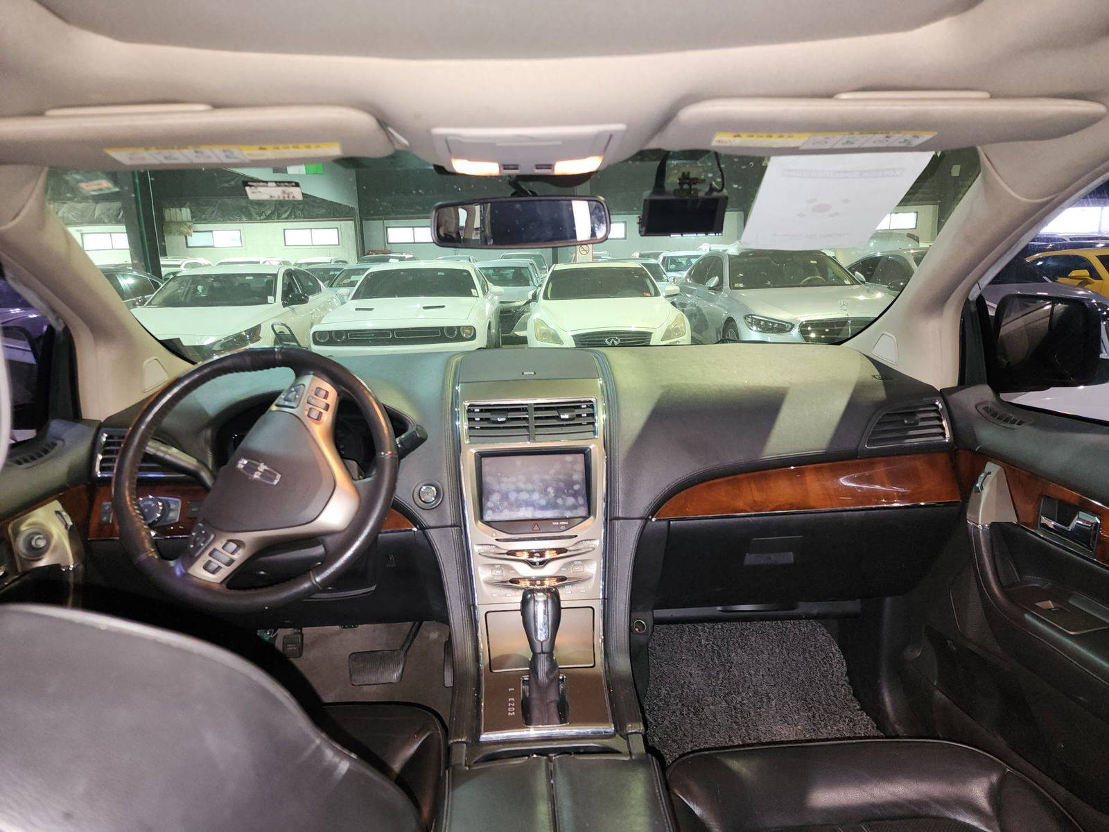 2012 LINCOLN MKX — 305392 KM — Lot L10301 — Main - Marhaba Auctions Used Cars - Image 8