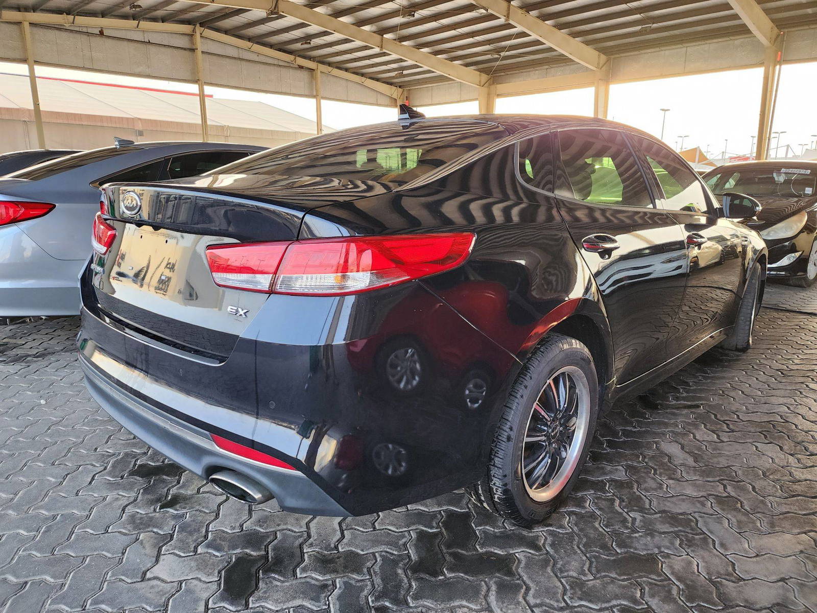 2017 KIA OPTIMA — 83619 Miles — Lot 75592 — Souq - Marhaba Auctions Used Cars - Image 3