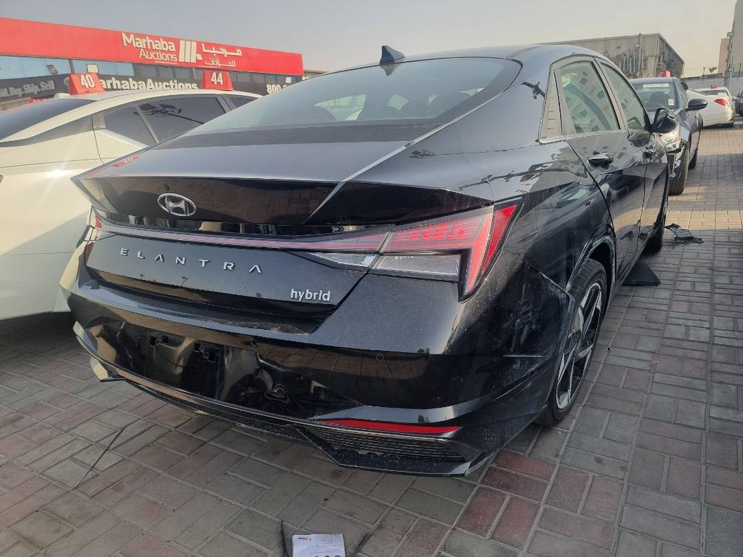 2022 HYUNDAI ELANTRA — 40864 Miles — Lot 022584 — Souq - Marhaba Auctions Used Cars - Image 4