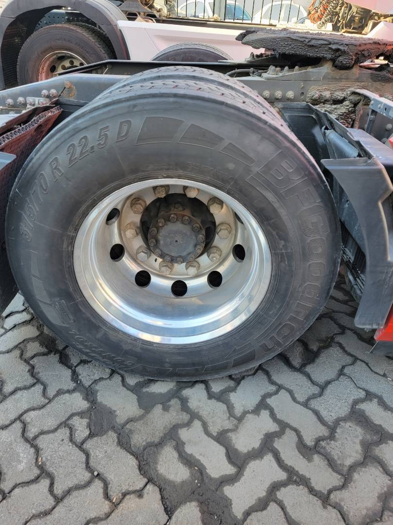 2014 VOLVO FH-Series — 1228804 KM — Lot 699530 — Main - Marhaba Auctions Used Cars - Image 10