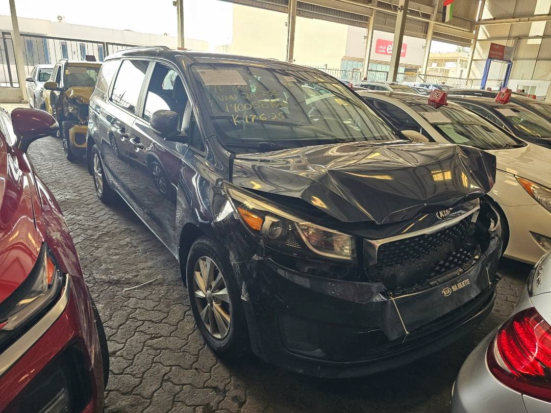 2016 KIA SEDONA — 140058 KM — Lot 12341132 — Main - Marhaba Auctions Used Cars - Image 5