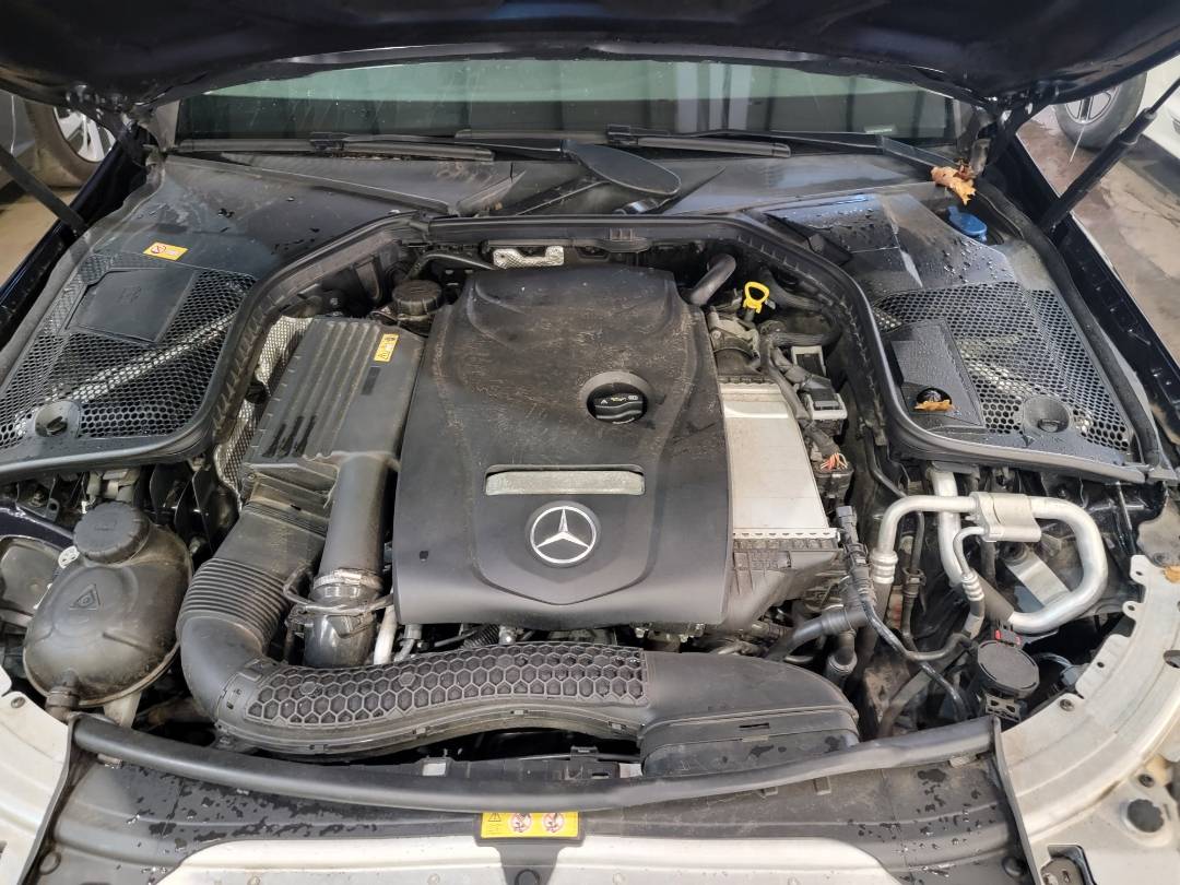 MERCEDES BENZ C300 2016 - Marhaba Auction Used Cars - Image 11