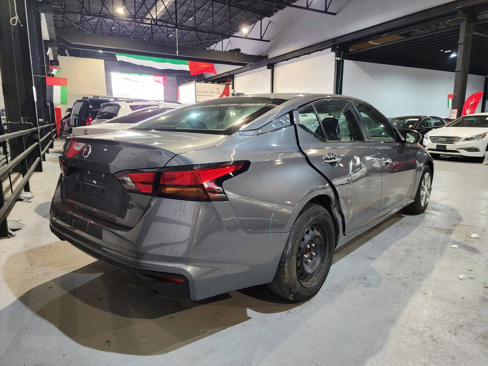 2020 NISSAN ALTIMA — 117246 Miles — Lot 124578 — Al Quoz - Marhaba Auctions Used Cars - Image 5