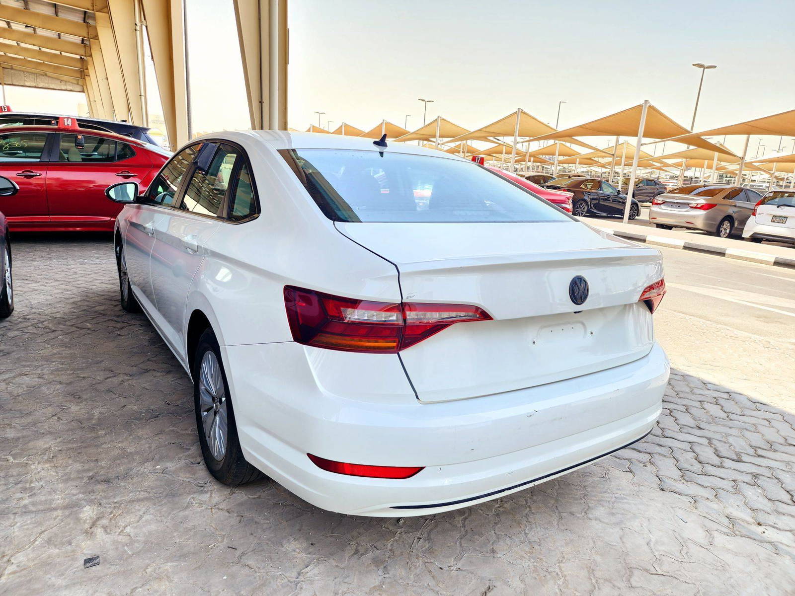 2019 VOLKSWAGEN JETTA — 71204 KM — Lot U3KM055014 — Souq - Marhaba Auctions Used Cars - Image 5